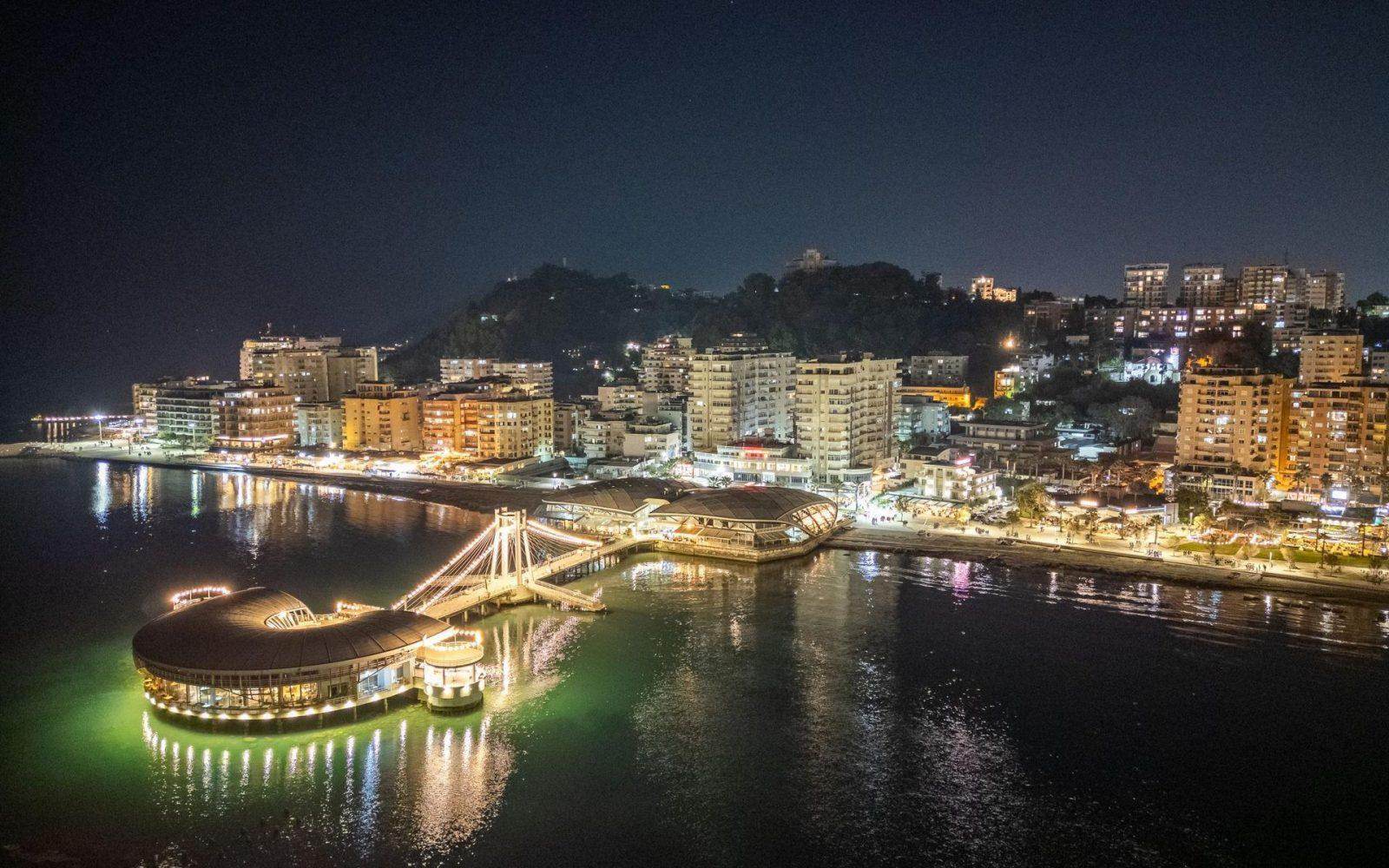 Durrësi në mbrëmje